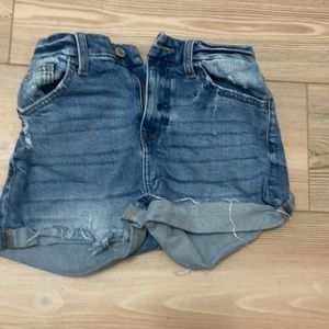 kids size 14 light wash faded shorts